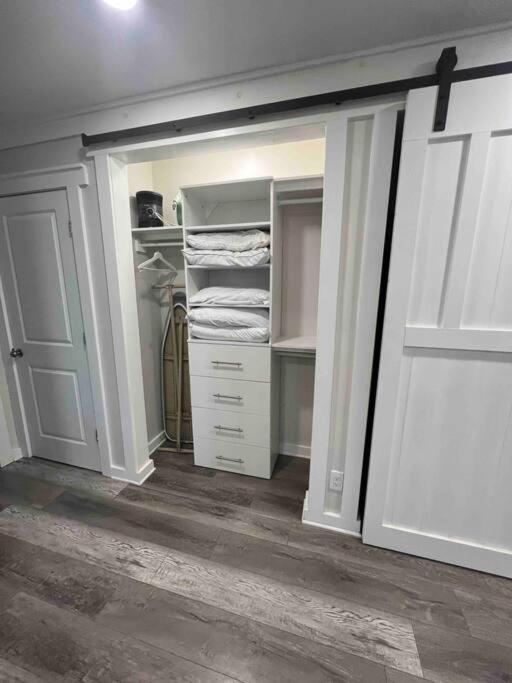 Appartamento Cozy Haven In The Cloud Atlanta Esterno foto